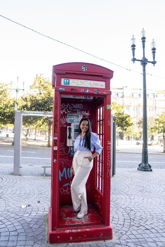 Calça de alfaiataria reta com bolsos